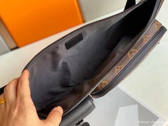 Official oldcobbler CHRISTOPHER LOUIS VUITTON BUMBAG 0714